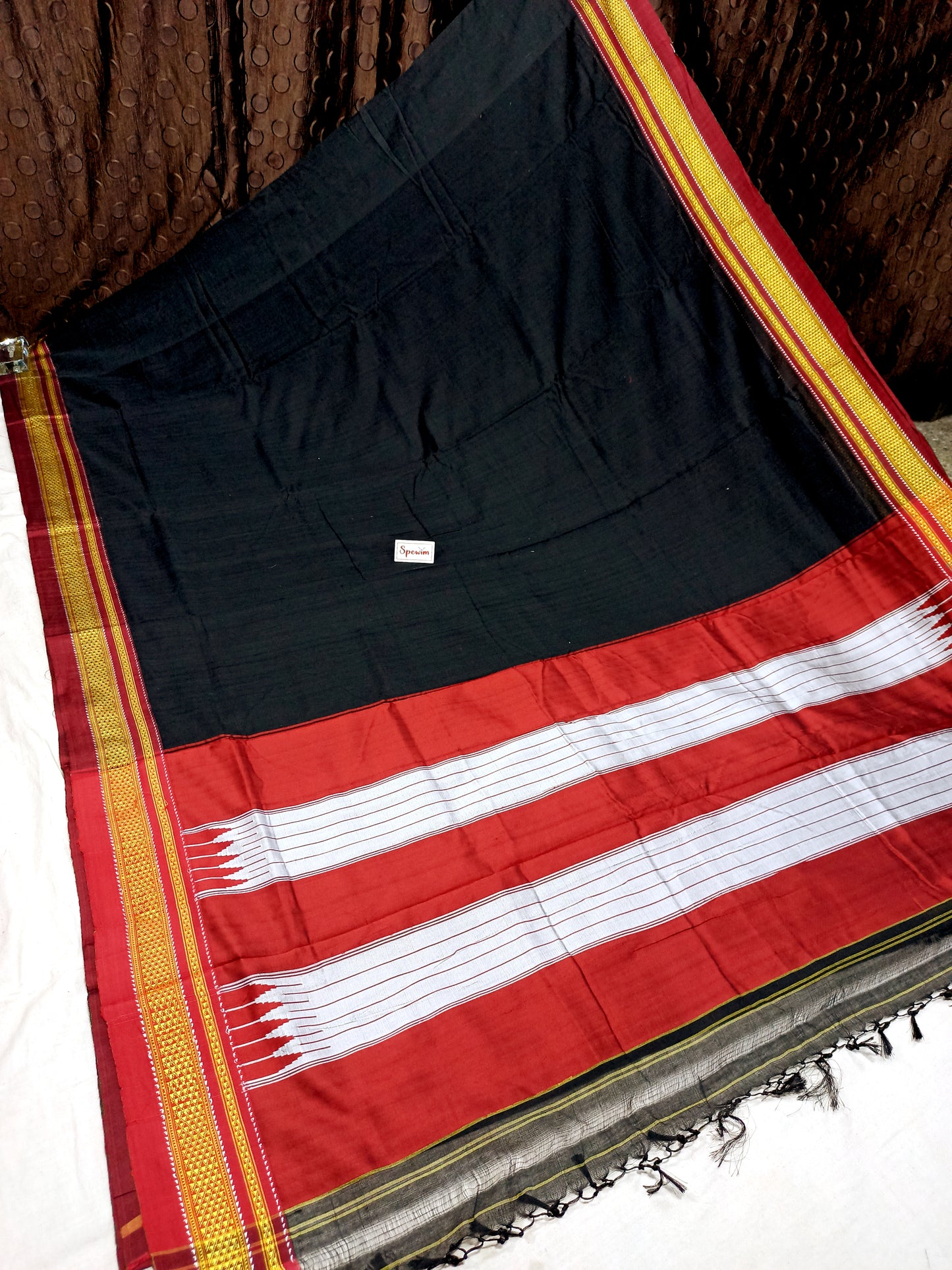 Irkal Cotton Saree for Women Phakkat Black Border Close-up