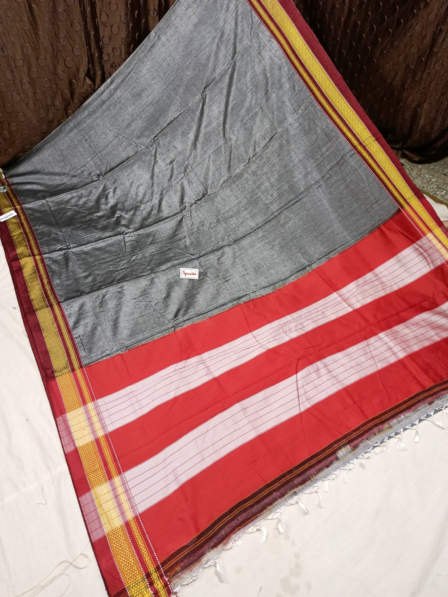 Irkal Cotton Saree for Women Phakkat Grey Border Close-up