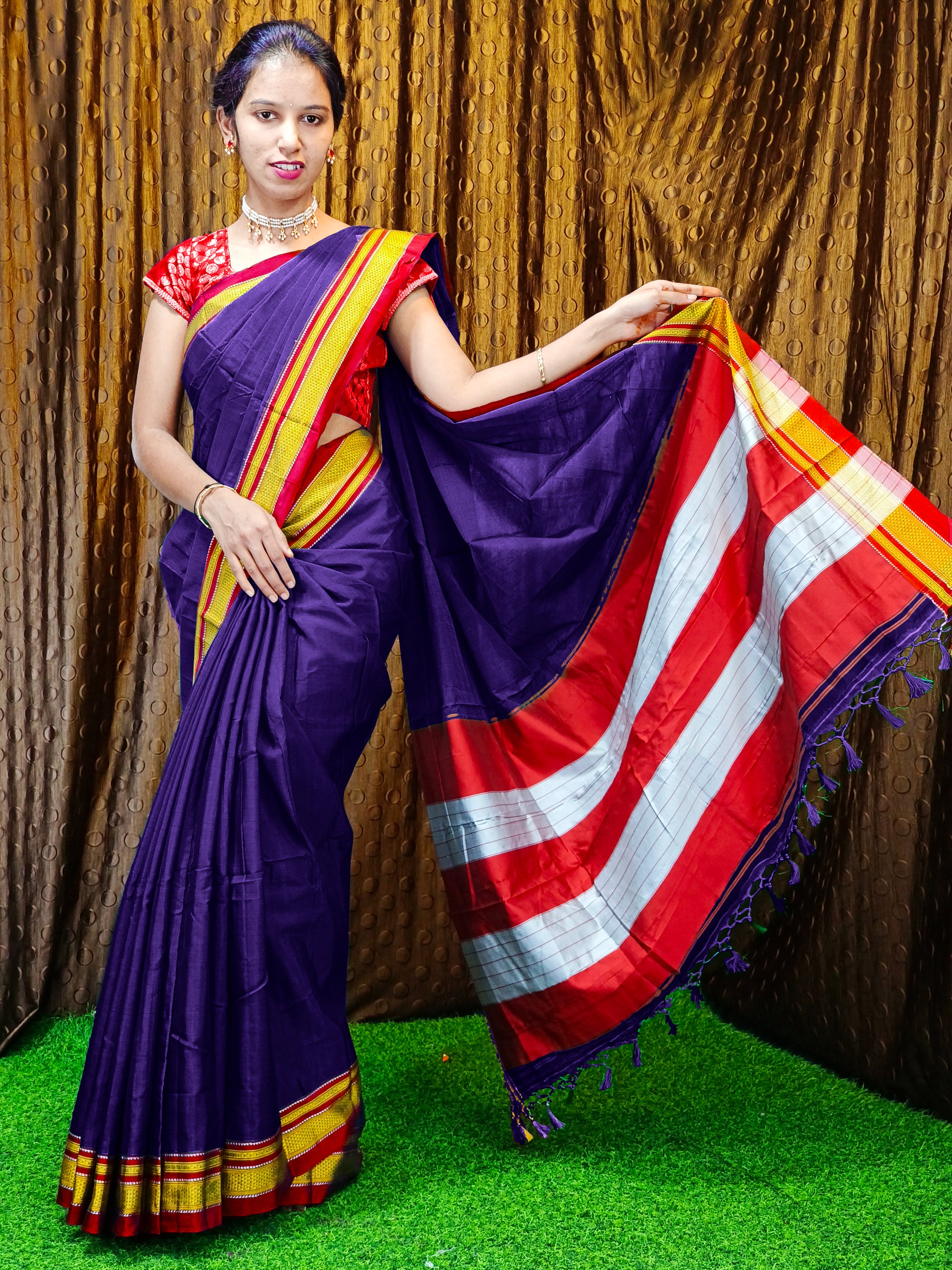Irkal Cotton Saree for Women Phakkat Navy Blue Blouse Piece View