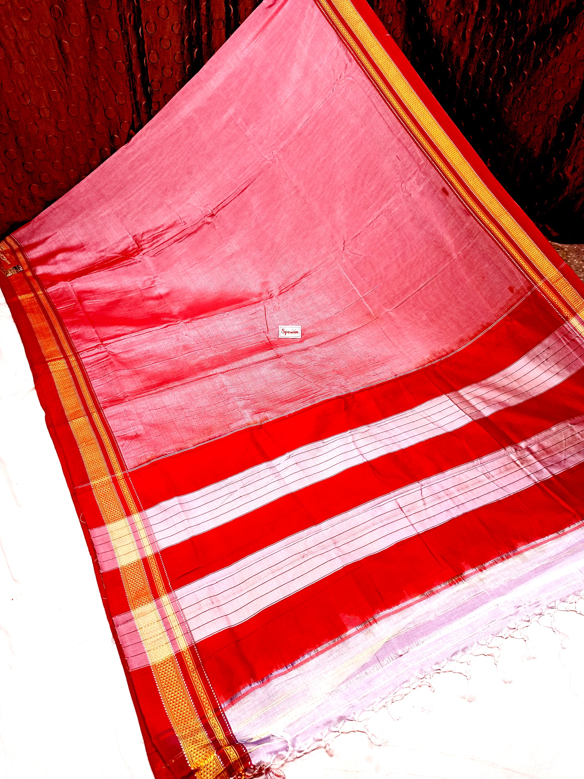 Irkal Cotton Saree for Women Phakkat Light Red Border Close-up