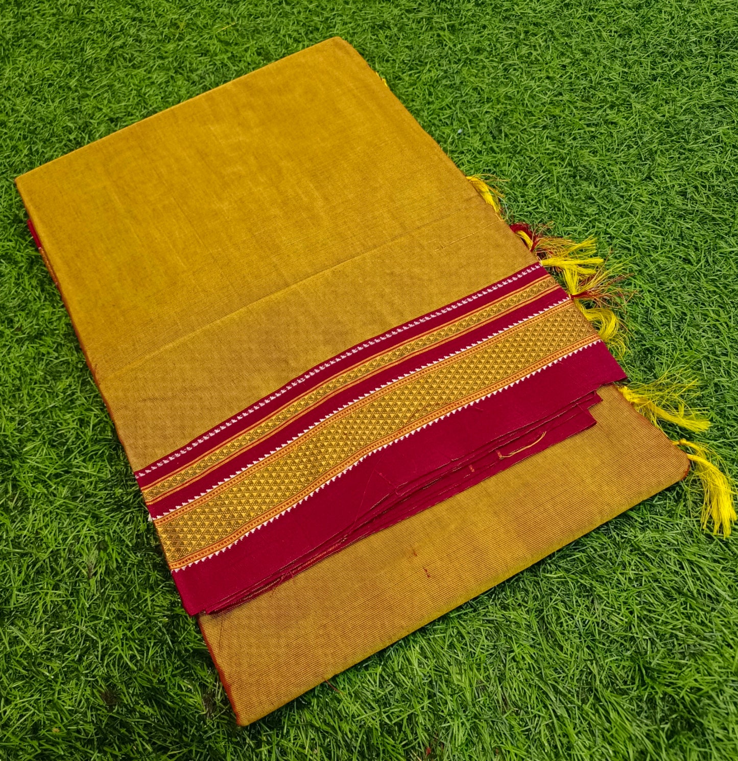 Irkal Cotton Saree for Women Phakkat Light Gold Full Saree Display