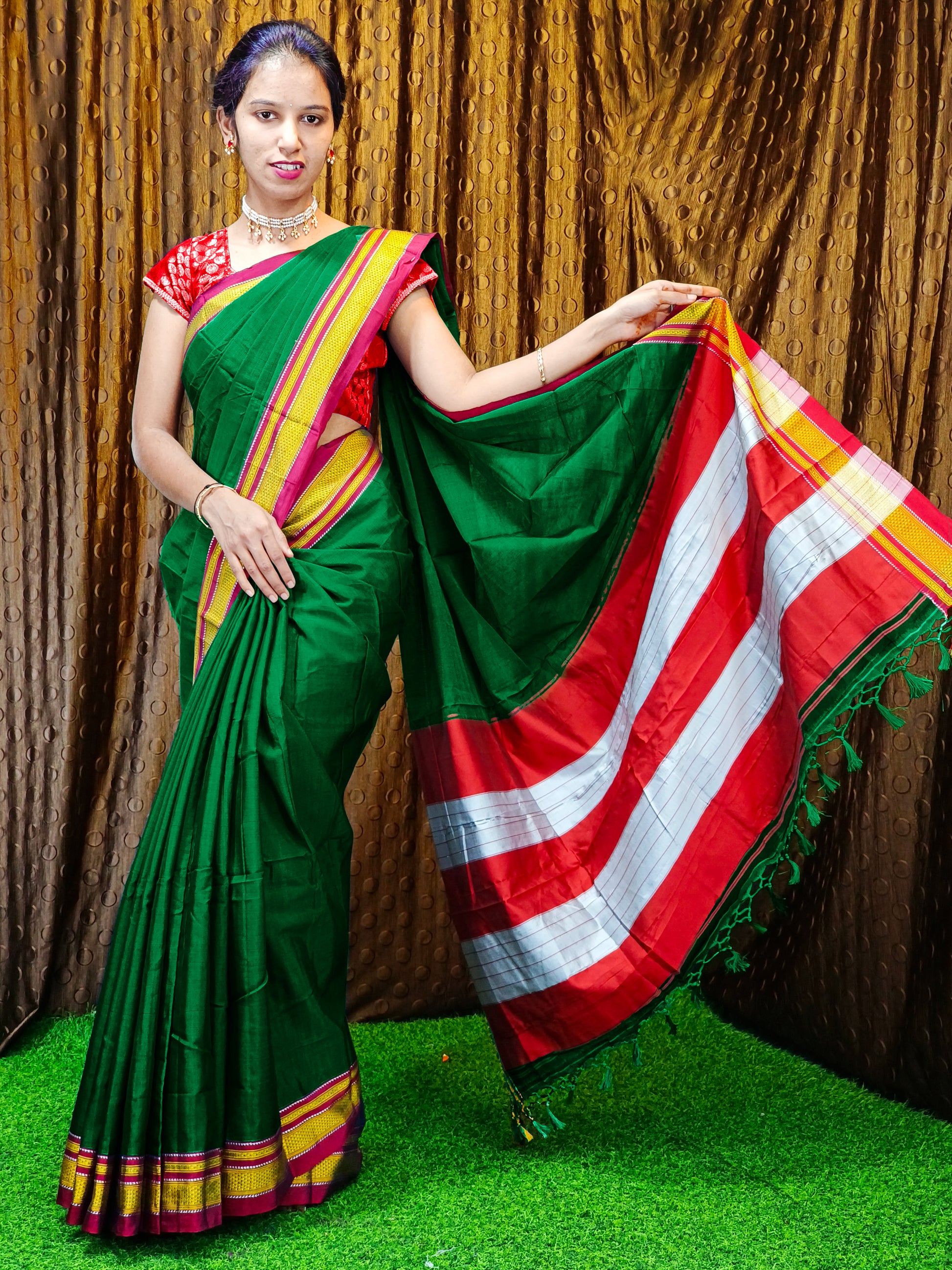 Irkal Cotton Saree for Women Phakkat Festive Wear Look