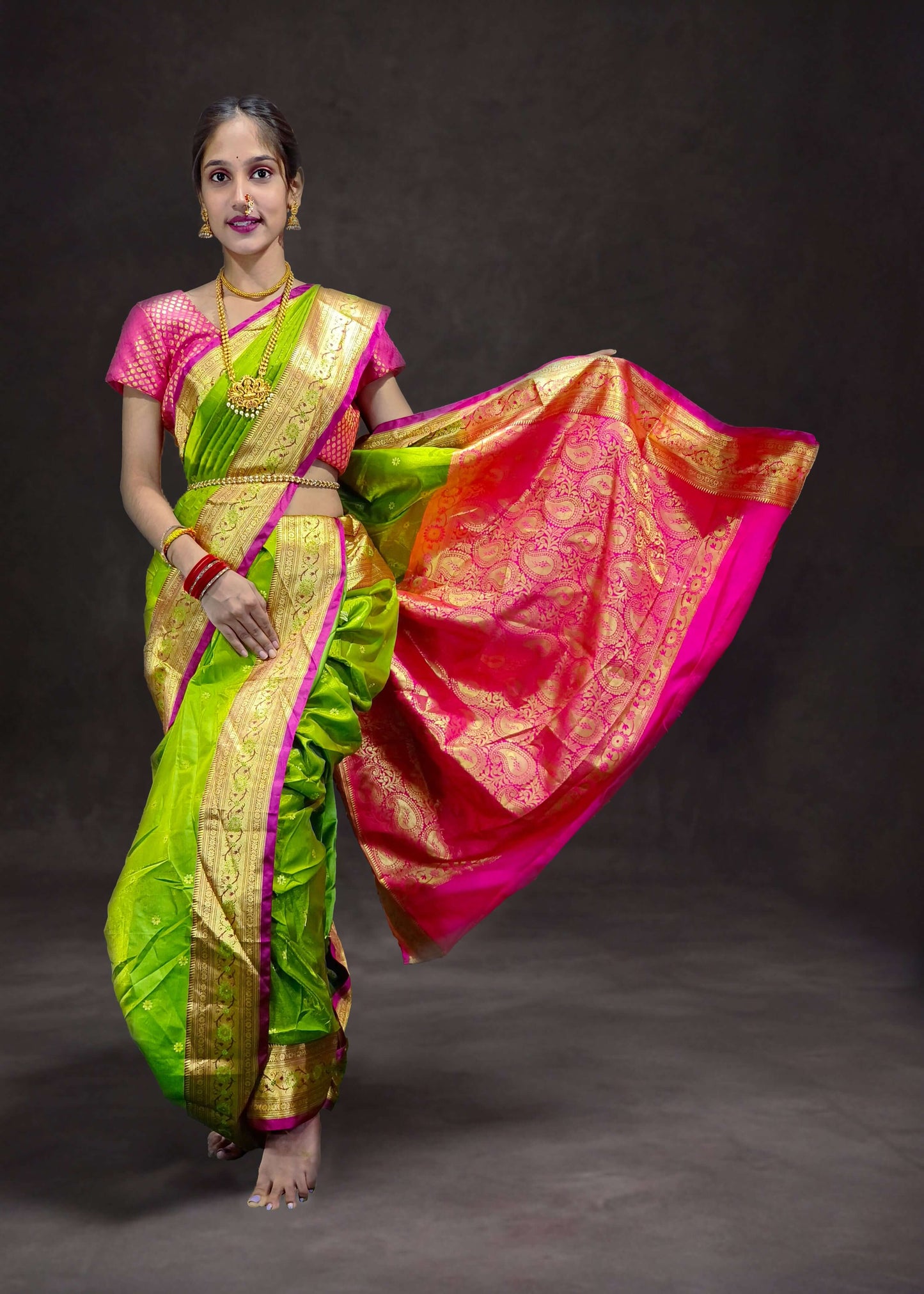 Ready-Made Nauvari Saree for Women Phakkat Mehandi Saree Front View