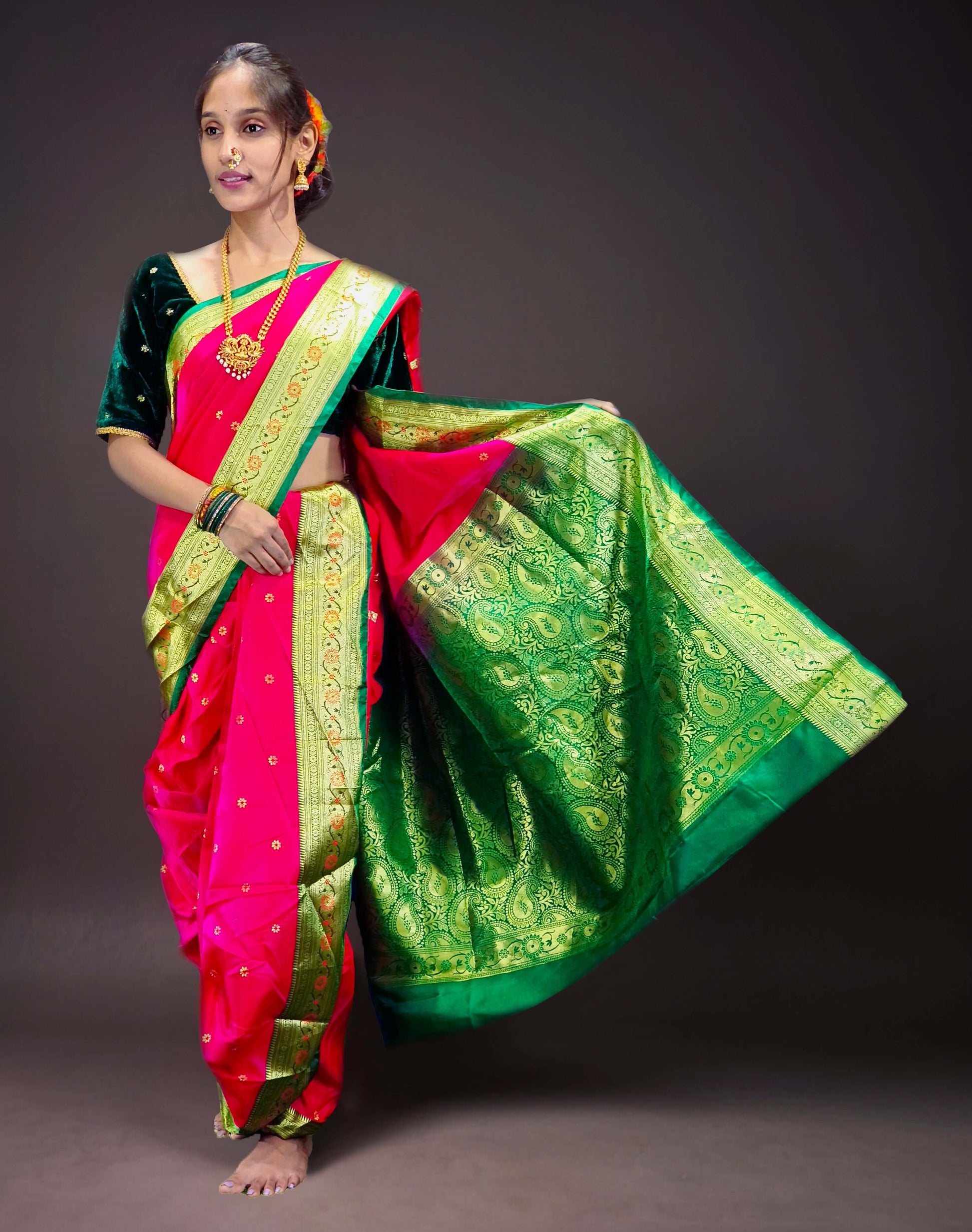 Ready-Made Nauvari Saree for Women Phakkat Bit Green Saree Front View